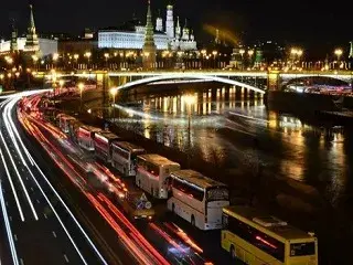 Новостройки у метро Комсомольская с многоуровневой парковкой